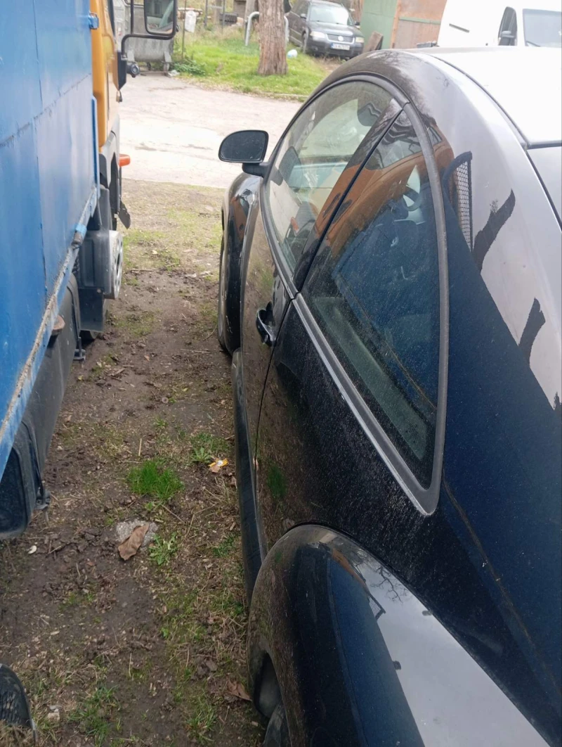 VW New beetle 2, 0 ГАЗ, снимка 2 - Автомобили и джипове - 52378095