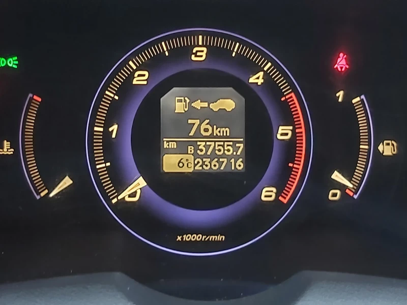 Honda Civic, снимка 2 - Автомобили и джипове - 52795208