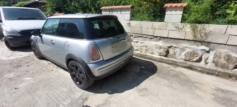 Mini Cooper 1.6I  90k.c, снимка 3 - Автомобили и джипове - 53421149