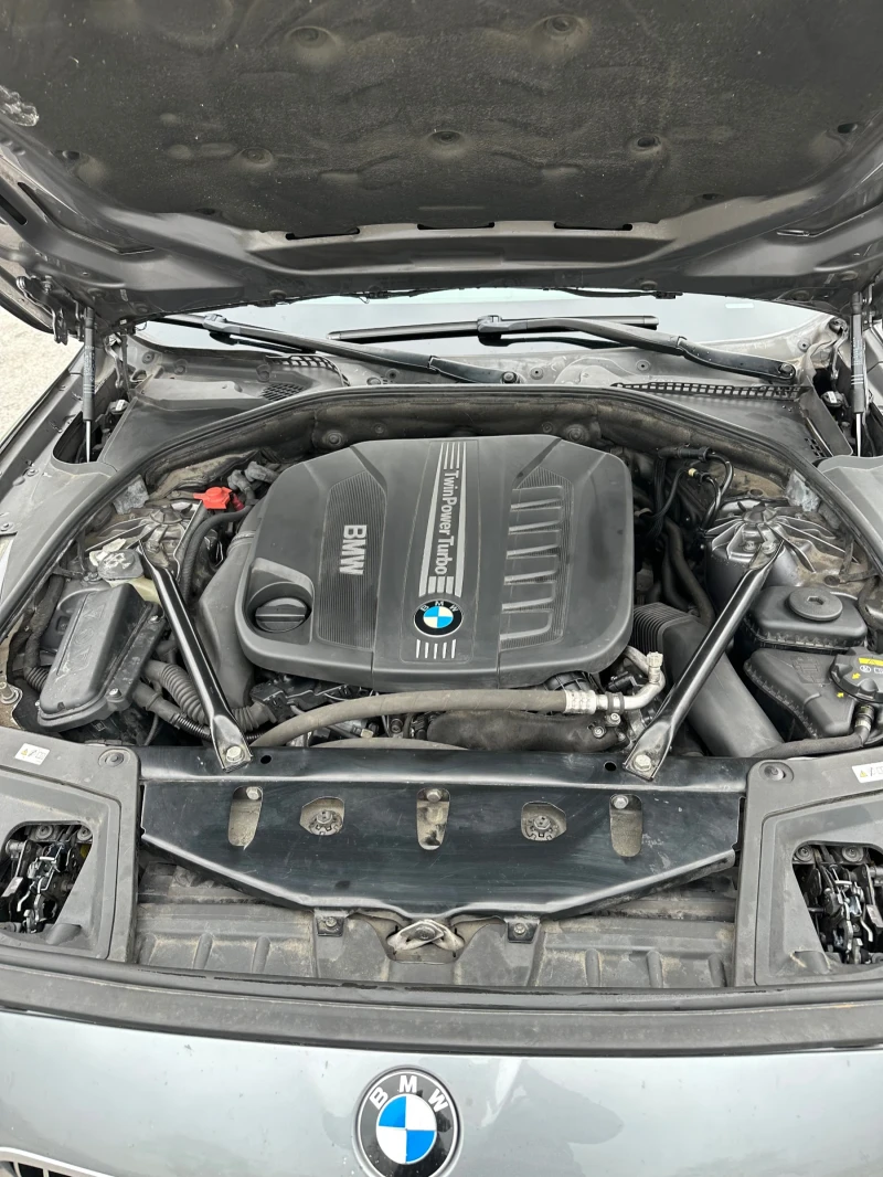 BMW 530 XDrive, снимка 16 - Автомобили и джипове - 53477554