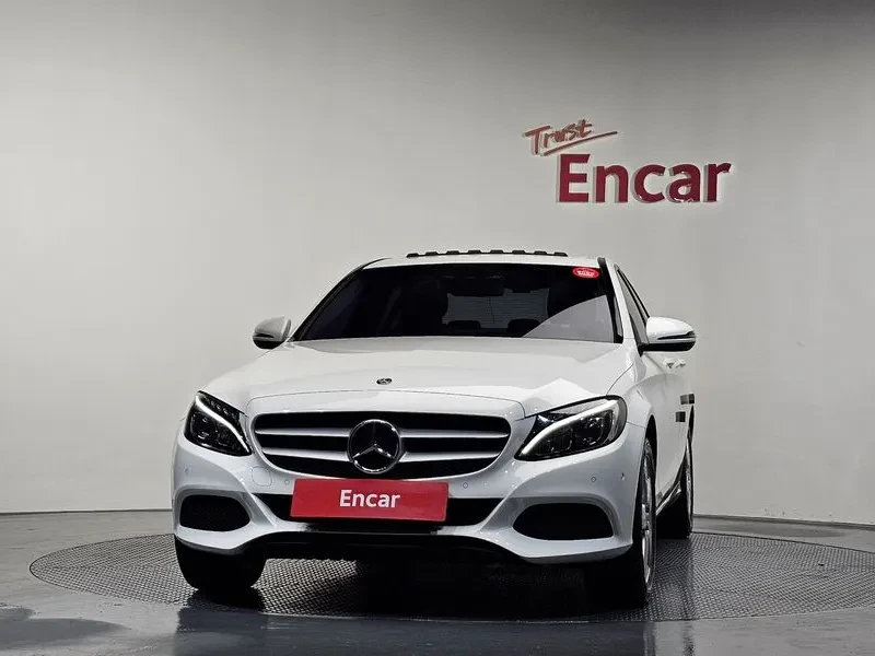 Mercedes-Benz C 200  - изображение 3