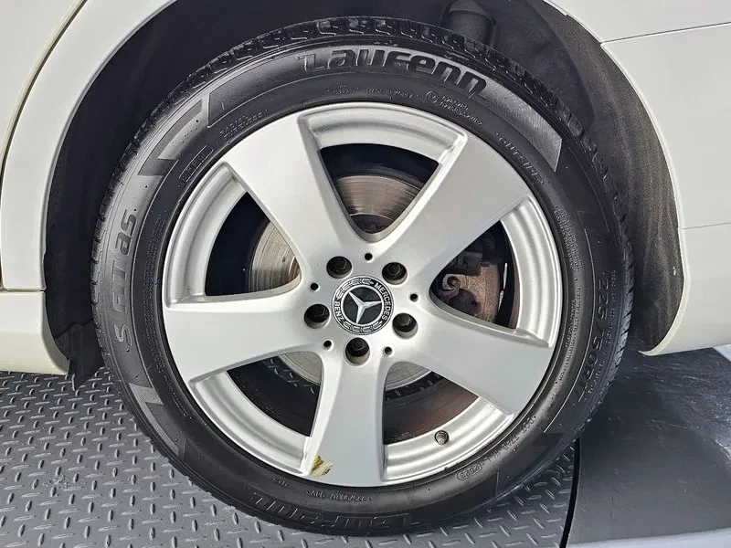 Mercedes-Benz C 200  - изображение 5