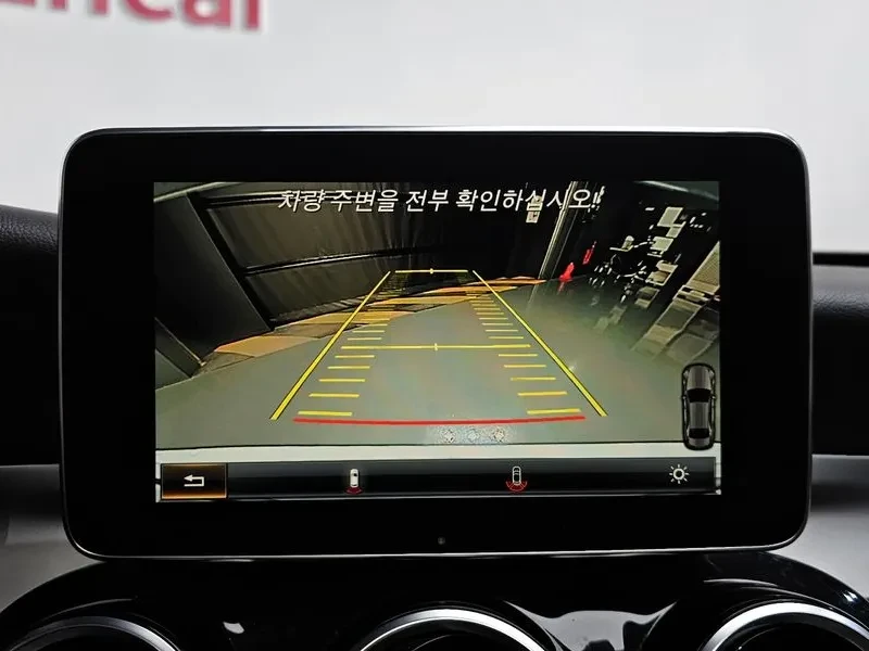 Mercedes-Benz C 200, снимка 17 - Автомобили и джипове - 53383350