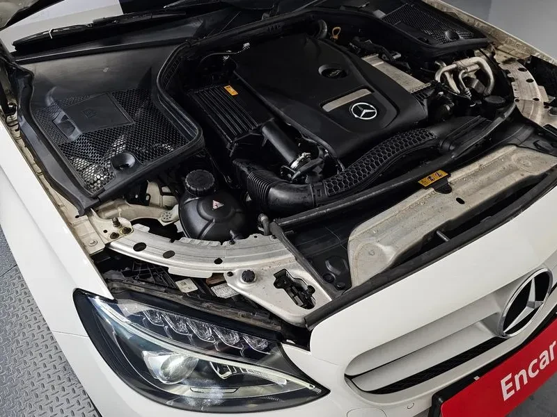 Mercedes-Benz C 200  - изображение 6