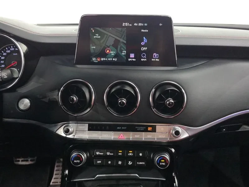 Kia Stinger 2.0T 2WD PLATINUM, снимка 12 - Автомобили и джипове - 56305039
