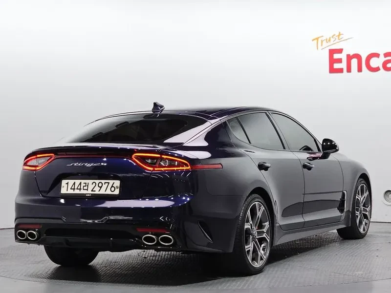Kia Stinger 2.0T 2WD PLATINUM, снимка 2 - Автомобили и джипове - 56305039
