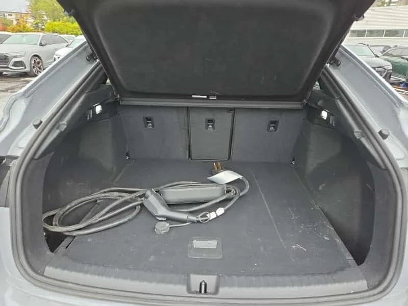 Audi E-Tron TECHNIK / 360 / Sonos / Carfax , снимка 16 - Автомобили и джипове - 56439610