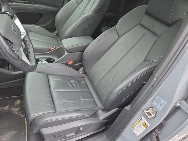 Audi E-Tron TECHNIK / 360 / Sonos / Carfax , снимка 4 - Автомобили и джипове - 56439610