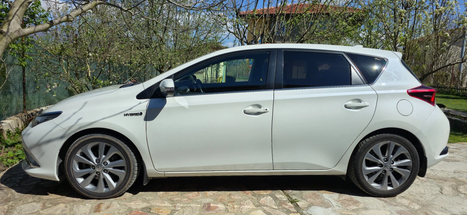 Toyota Auris Гаранция до 2028г - изображение 2
