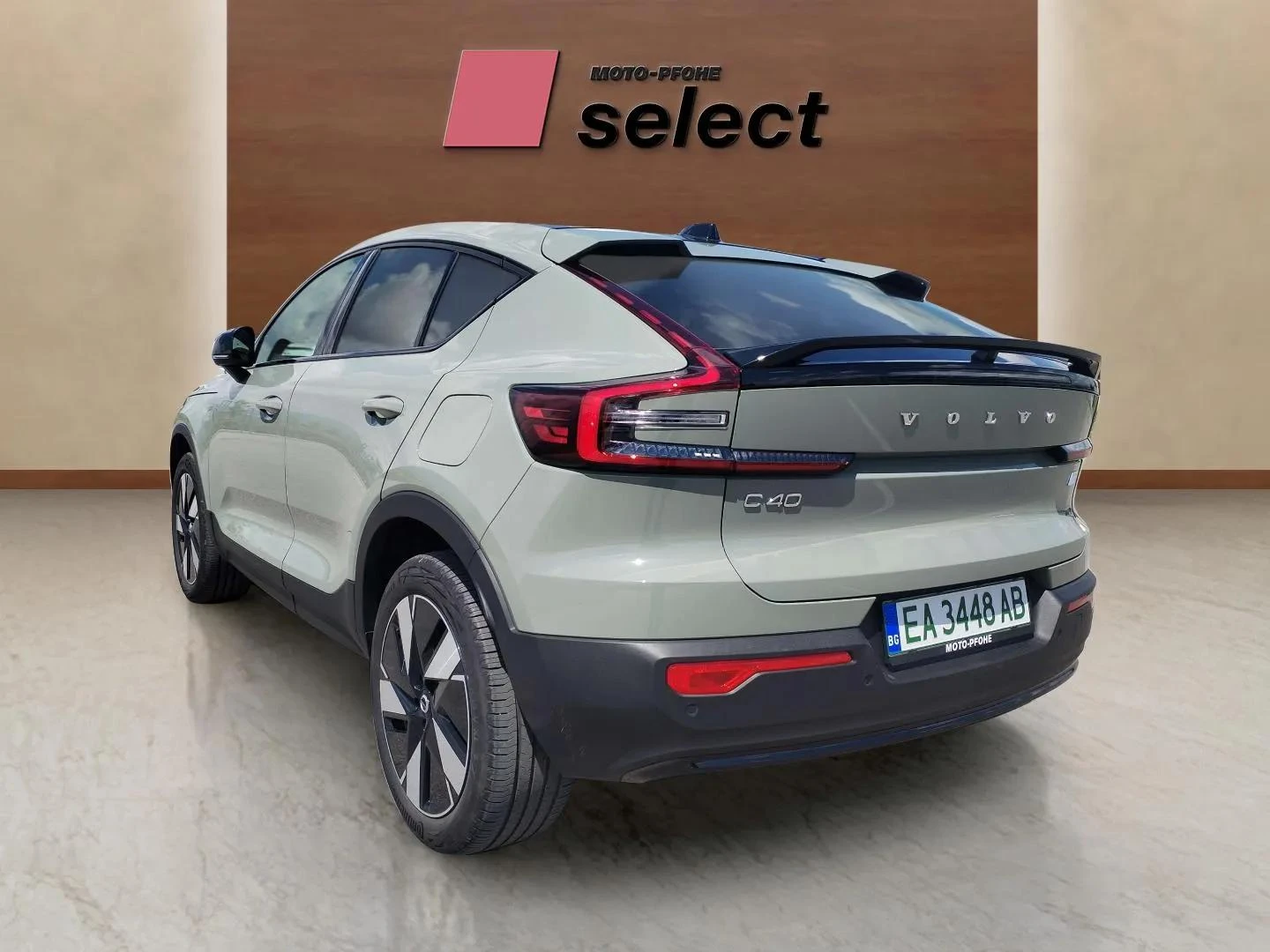 Volvo C40 Recharge Twin - изображение 10