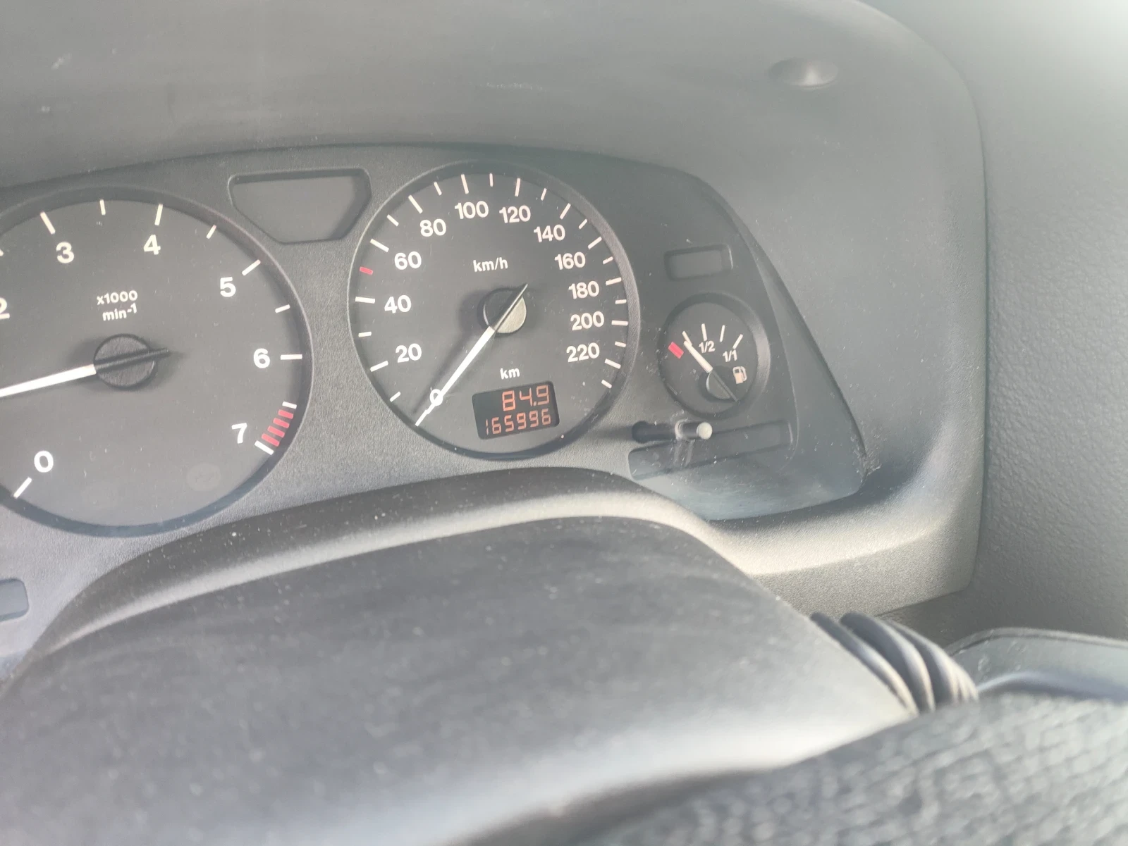 Opel Astra 1.6i - изображение 8