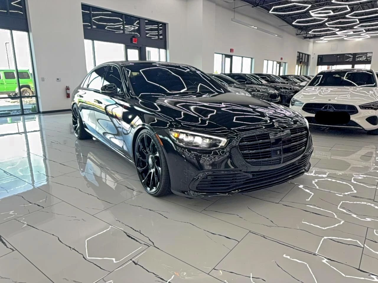 Mercedes-Benz S 580 4MATIC - изображение 2