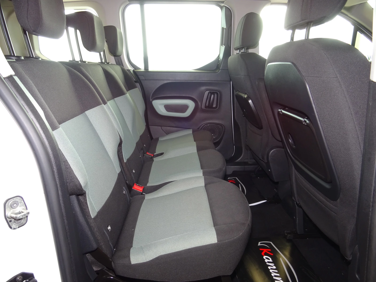 Citroen Berlingo 1.5BLUE HDI EAT8 131 | Mobile.bg � ����������� 14