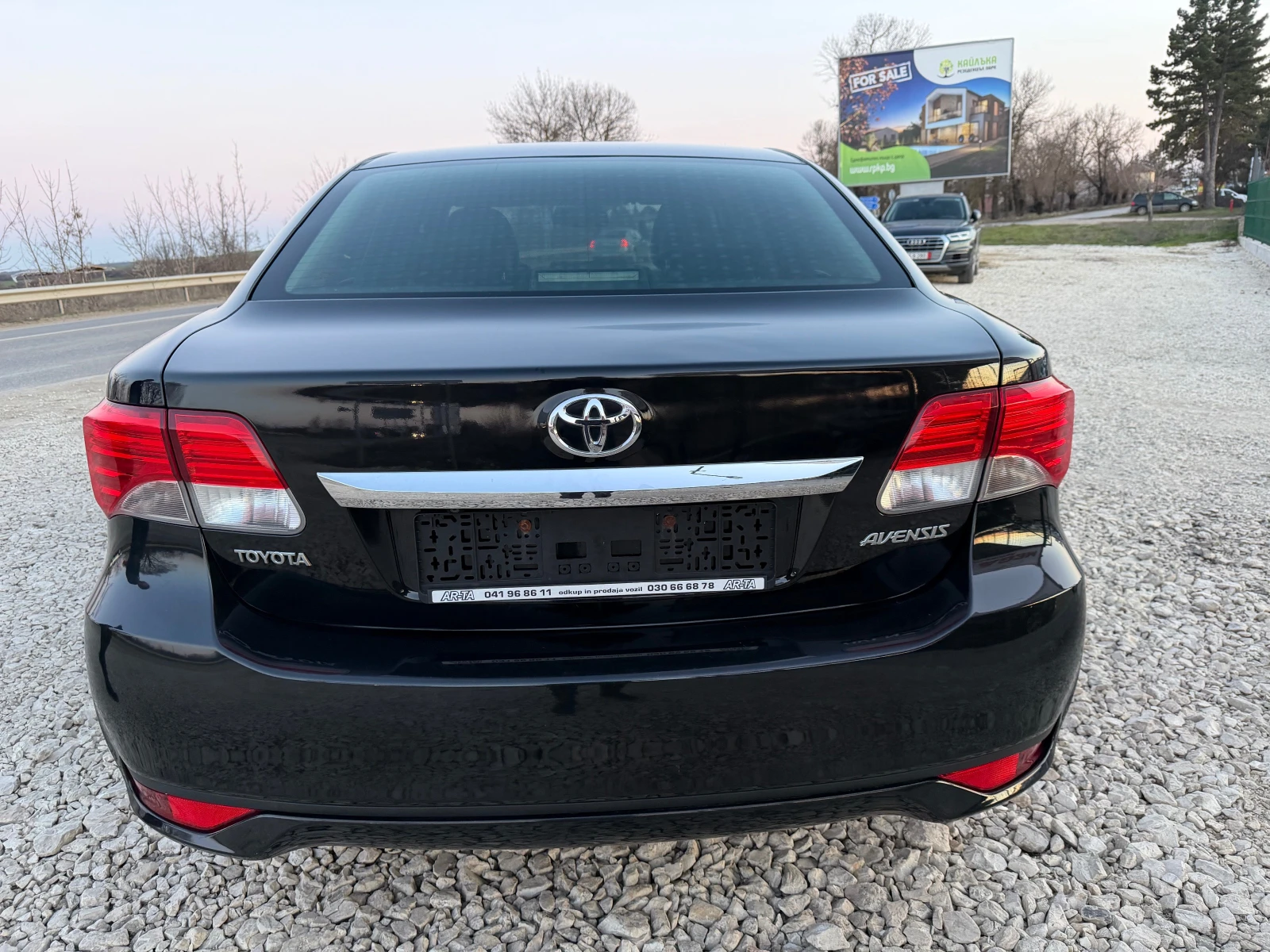 Toyota Avensis 2.0 D4D/126p.s-Executive/Navi/Koja-Sedan!!!, снимка 6 - Автомобили и джипове - 53759704