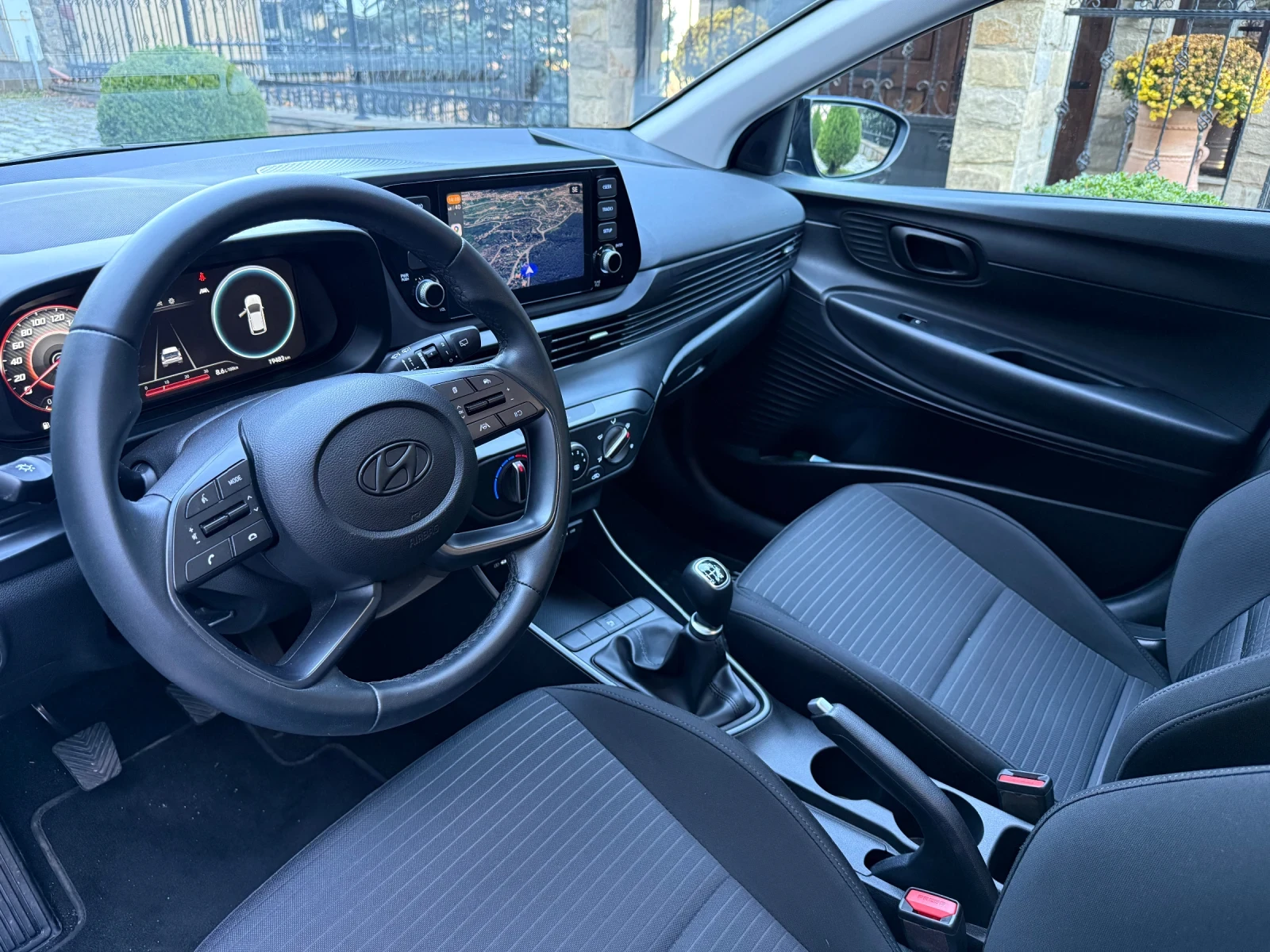 Hyundai I20, снимка 10 - Автомобили и джипове - 53787922