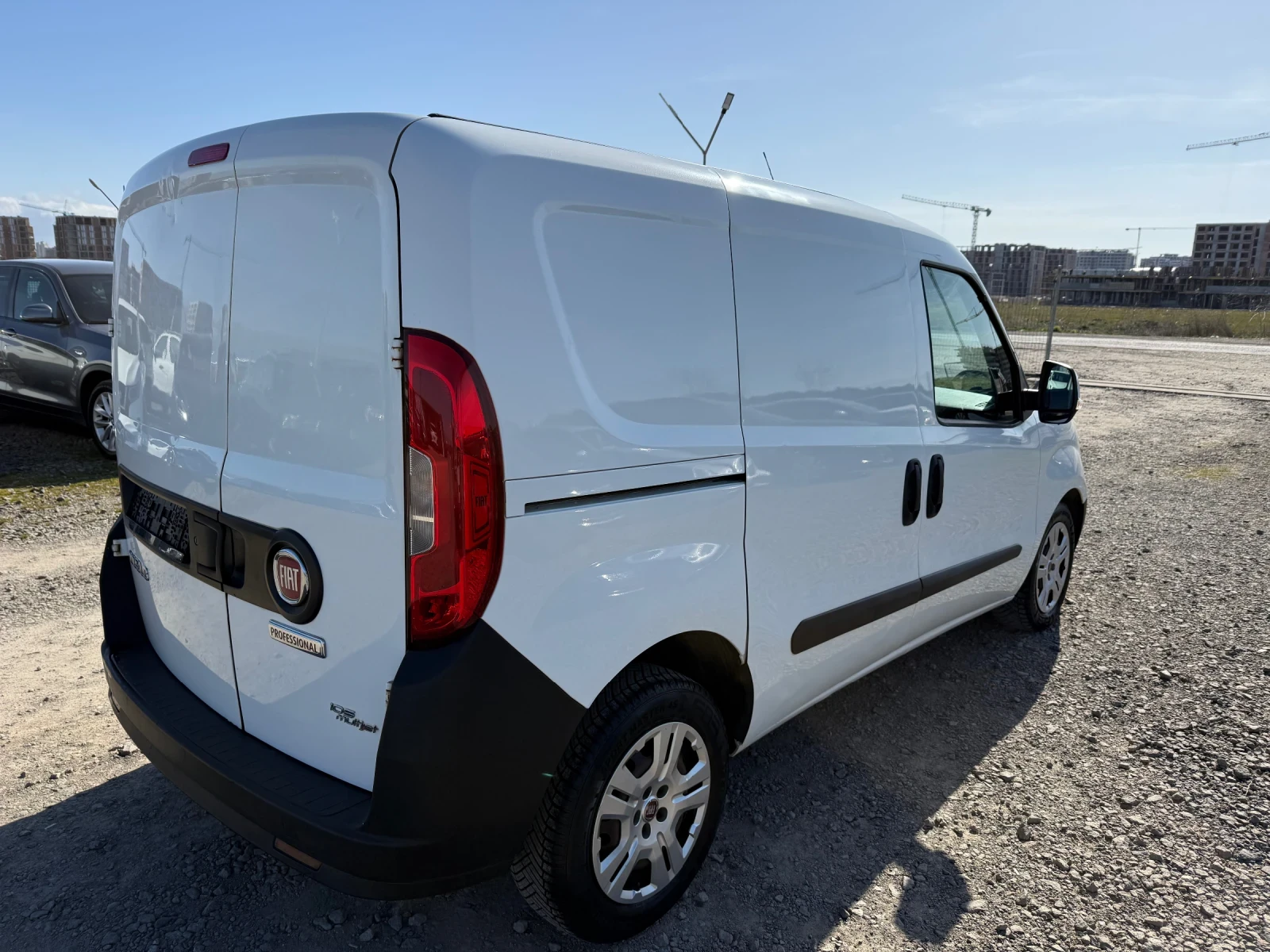 Fiat Doblo 1.6D CH Хладилен, снимка 6 - Автомобили и джипове - 53814619