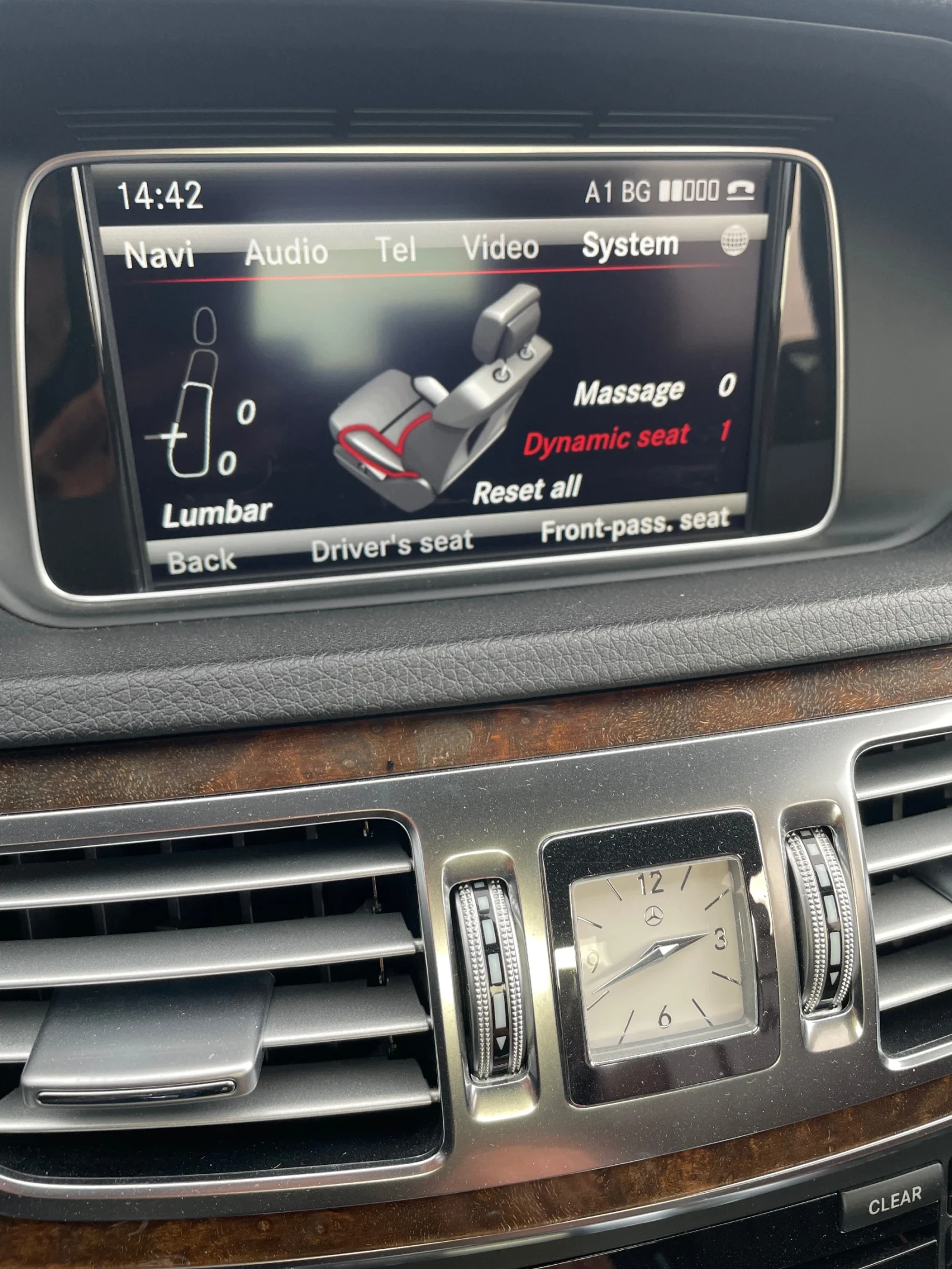 Mercedes-Benz E 220 220, снимка 10 - Автомобили и джипове - 54003104