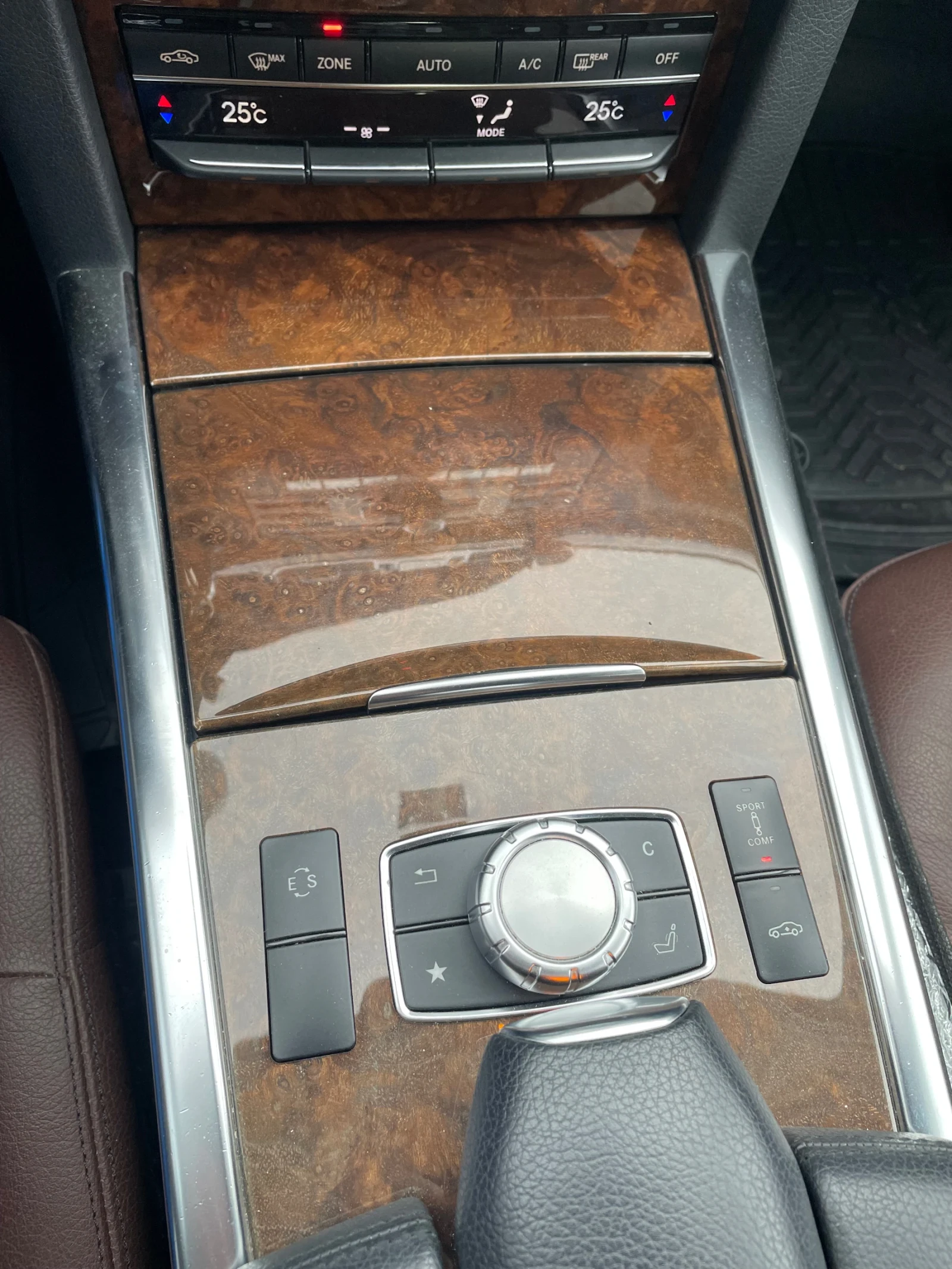 Mercedes-Benz E 220 220, снимка 13 - Автомобили и джипове - 54003104