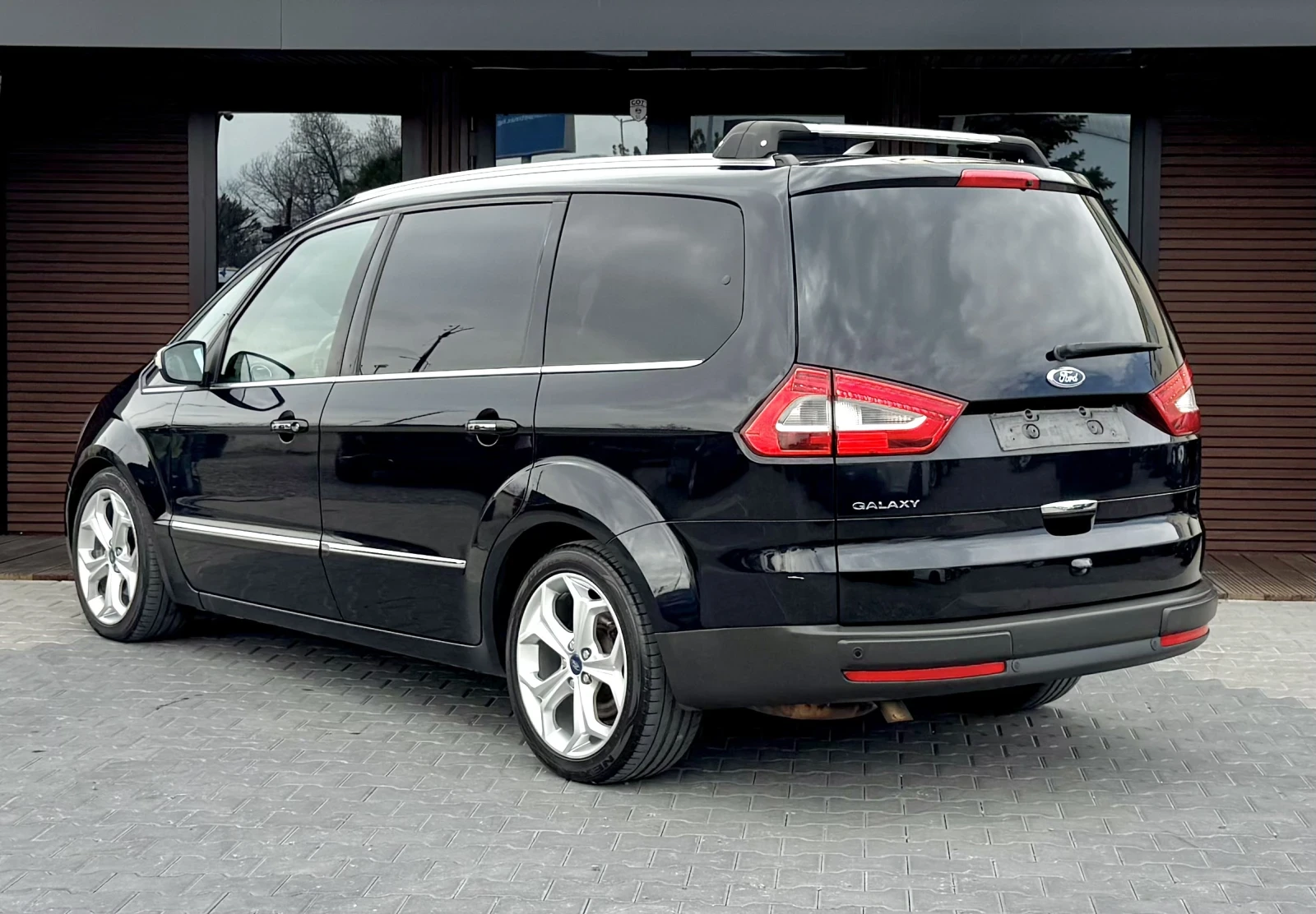 Ford Galaxy Titanium* 2.0D* Keyless* Автомат* Камера* 7Местен*, снимка 5 - Автомобили и джипове - 54068132