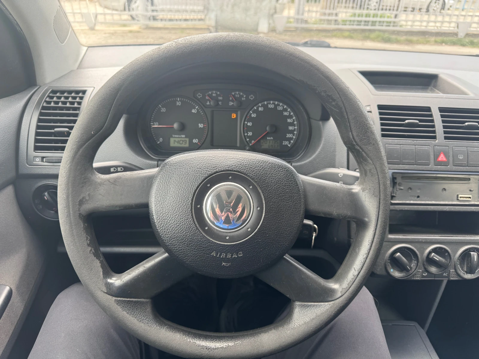 VW Polo 1.4TDI, снимка 12 - Автомобили и джипове - 54125952