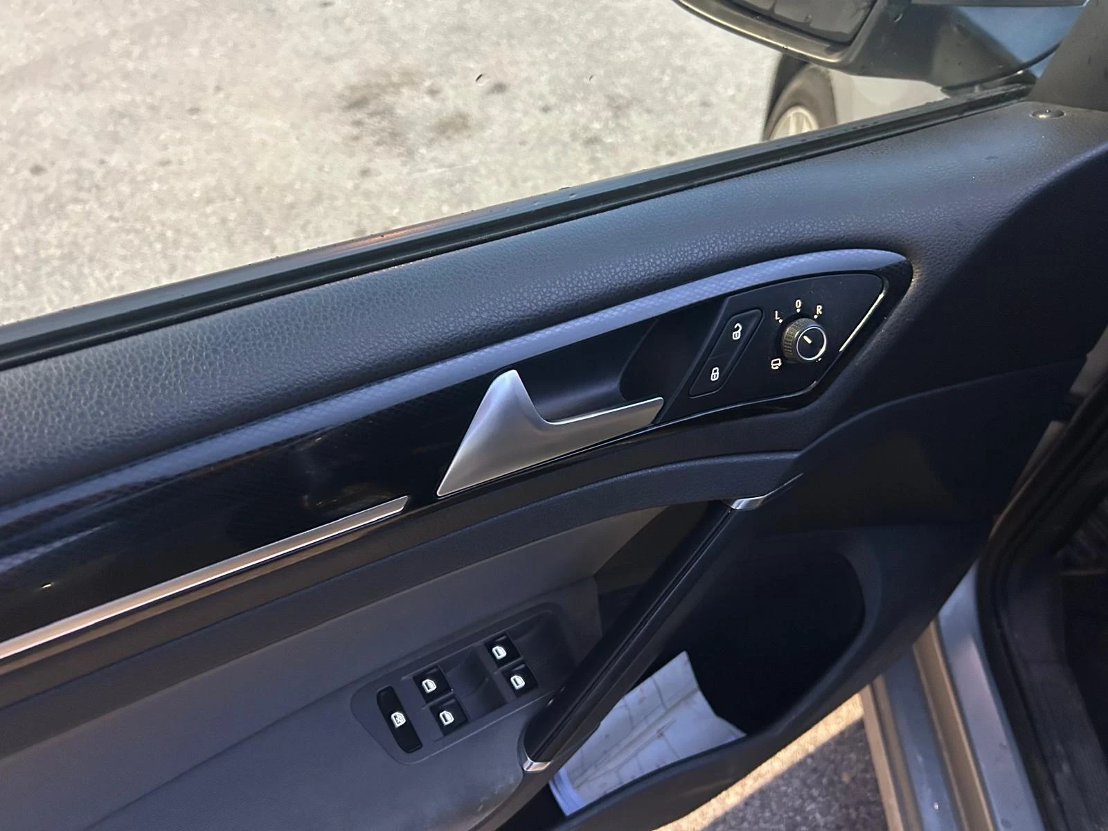 VW Golf 2.0 150кс, снимка 7 - Автомобили и джипове - 54227047