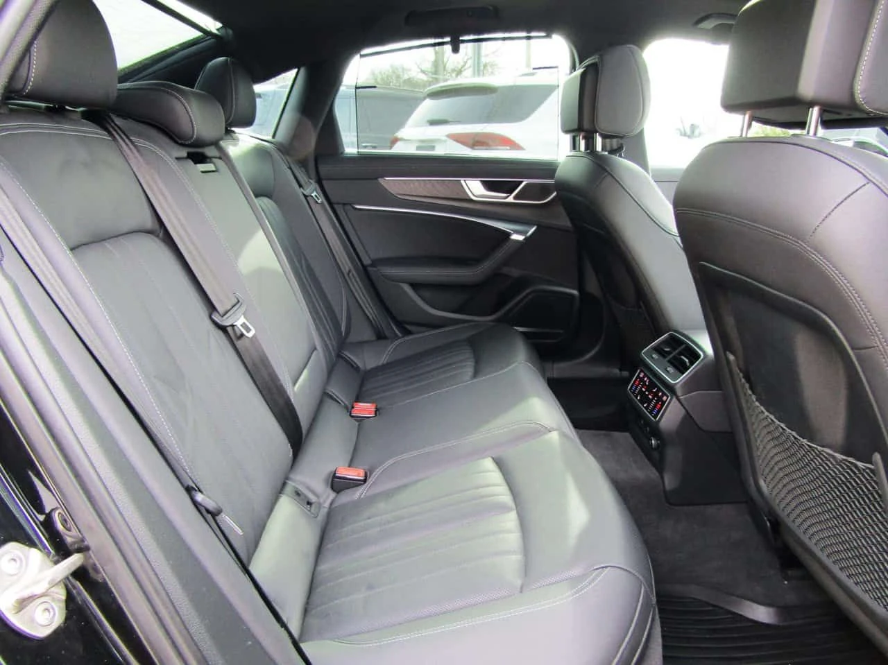 Audi A6 quattro Prestige  CARFAX, снимка 13 - Автомобили и джипове - 54591471