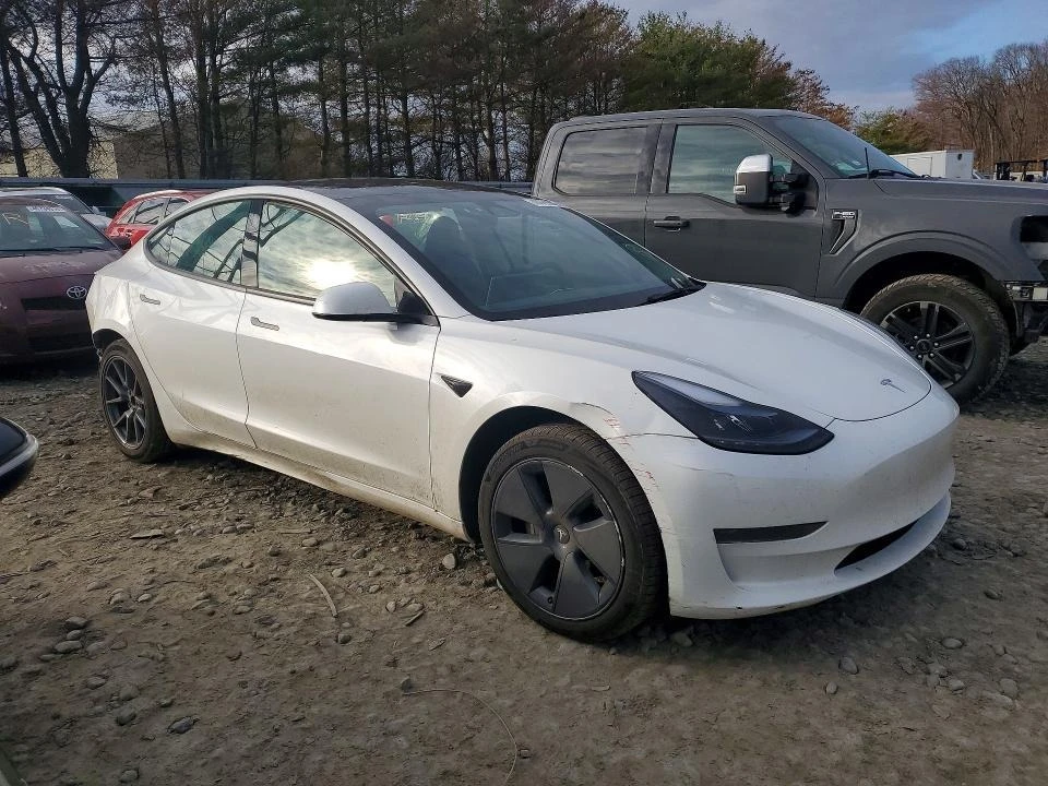 Tesla Model 3, снимка 4 - Автомобили и джипове - 54818831