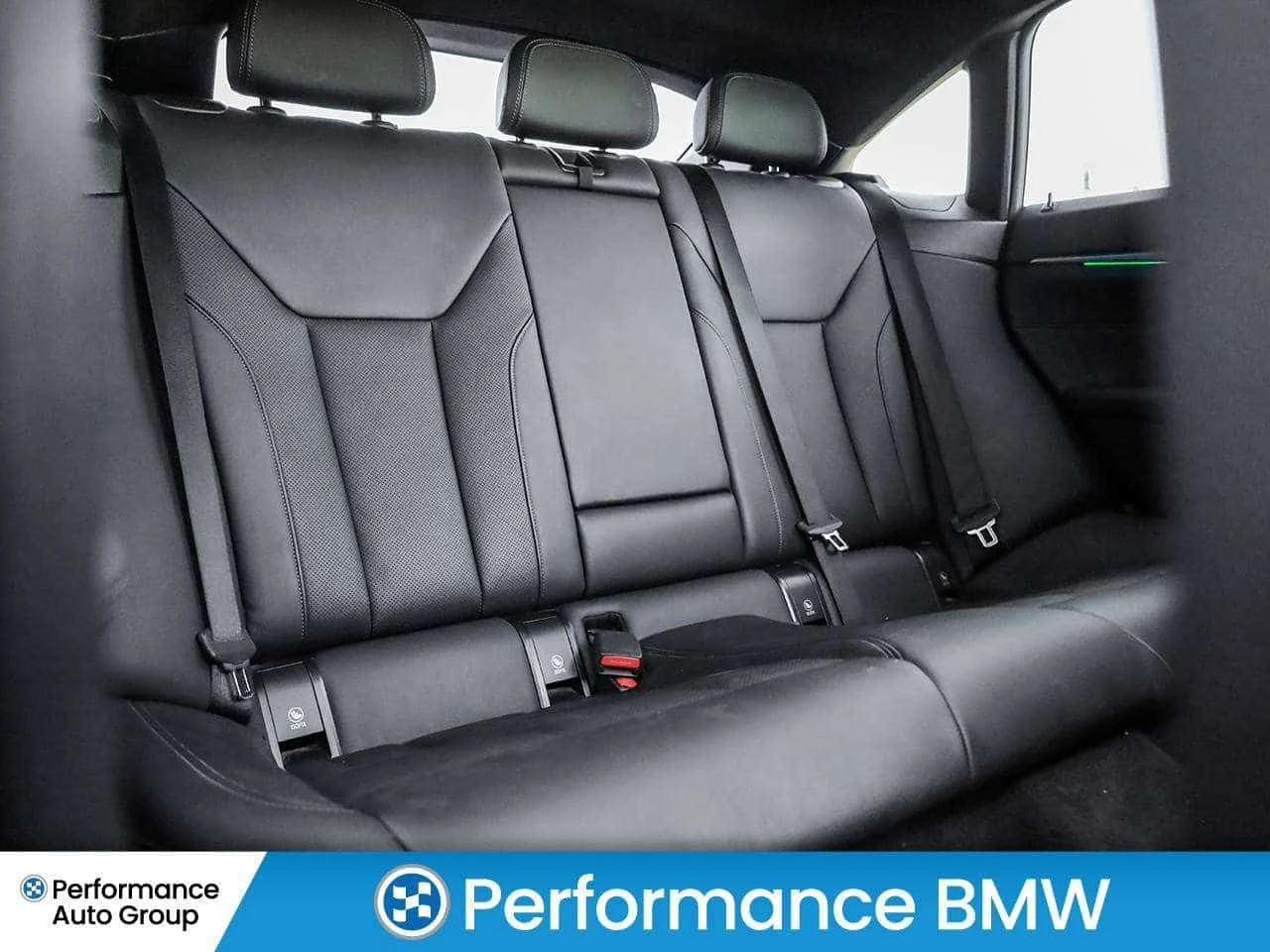 BMW i4  M50 xDrive CARFAX, снимка 14 - Автомобили и джипове - 54820157