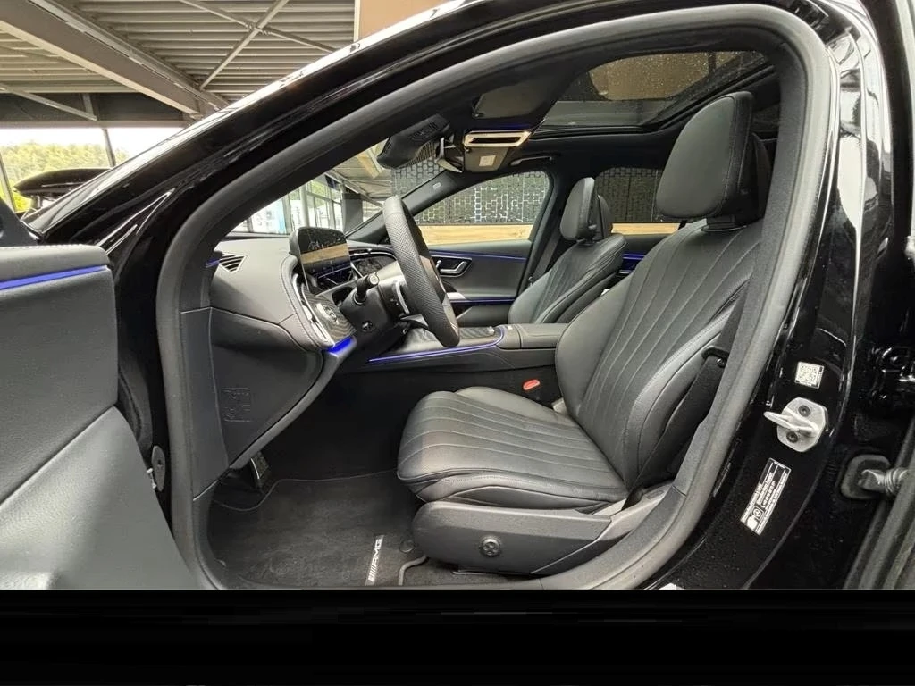 Mercedes-Benz E 220 FACELIFT* 4 MATIC* AMG LINE* PANO* 360* , снимка 3 - Автомобили и джипове - 54846698