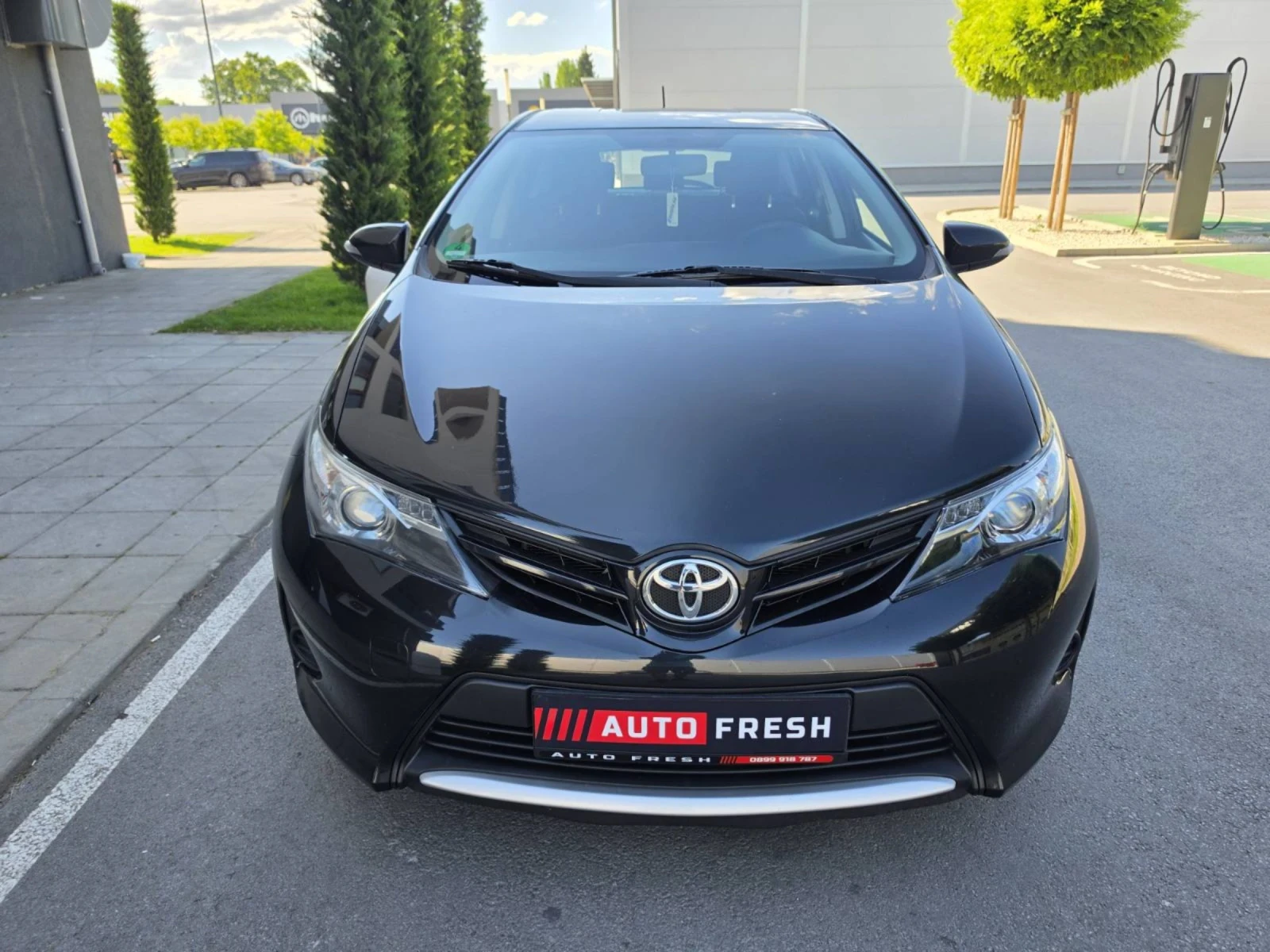 Toyota Auris 1.33, снимка 17 - Автомобили и джипове - 54916456