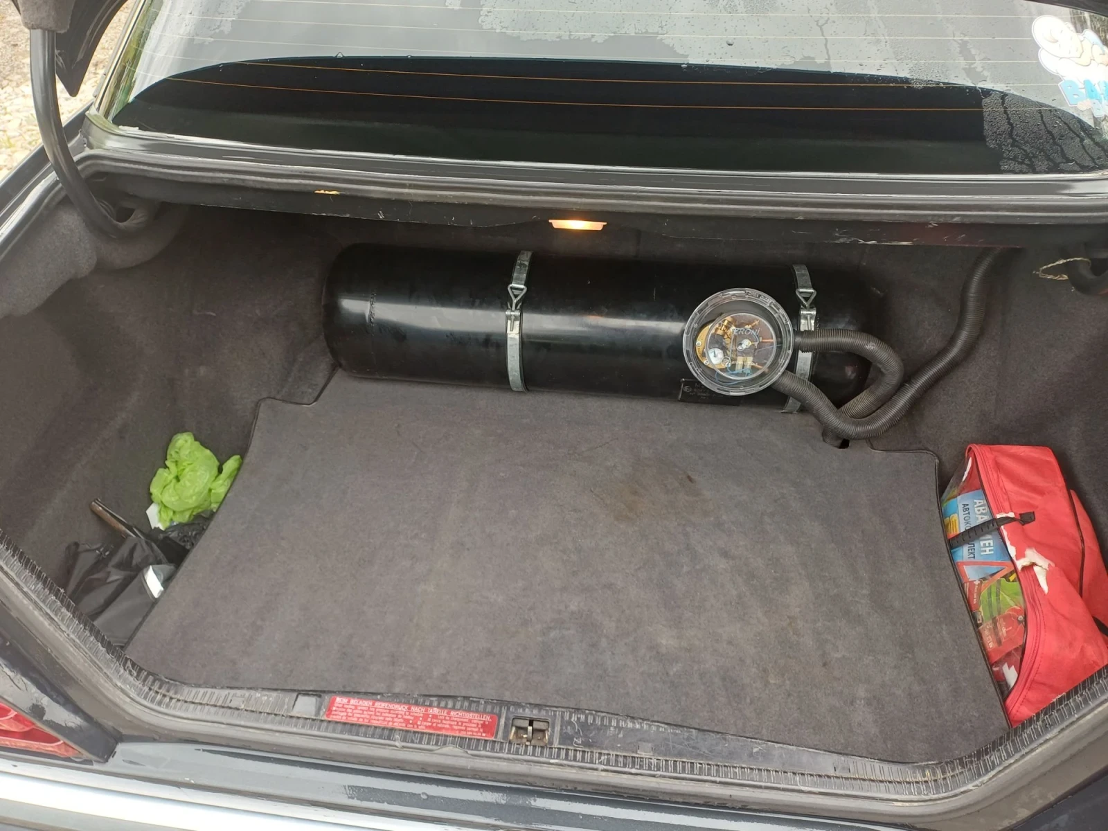 Mercedes-Benz 124 Перфектна клима, снимка 8 - Автомобили и джипове - 55659882