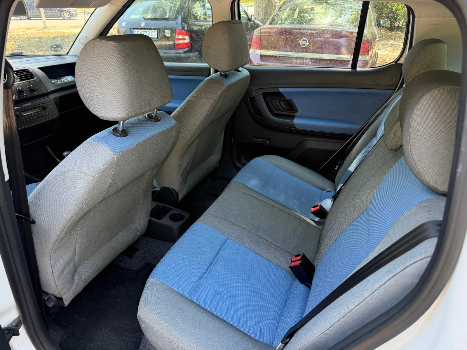 Skoda Fabia 1.4TDI, снимка 14 - Автомобили и джипове - 55663325