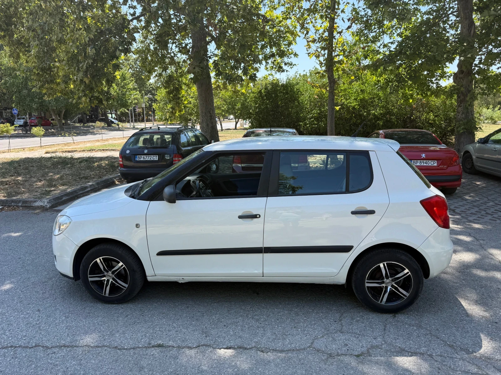 Skoda Fabia 1.4TDI, снимка 8 - Автомобили и джипове - 55663325