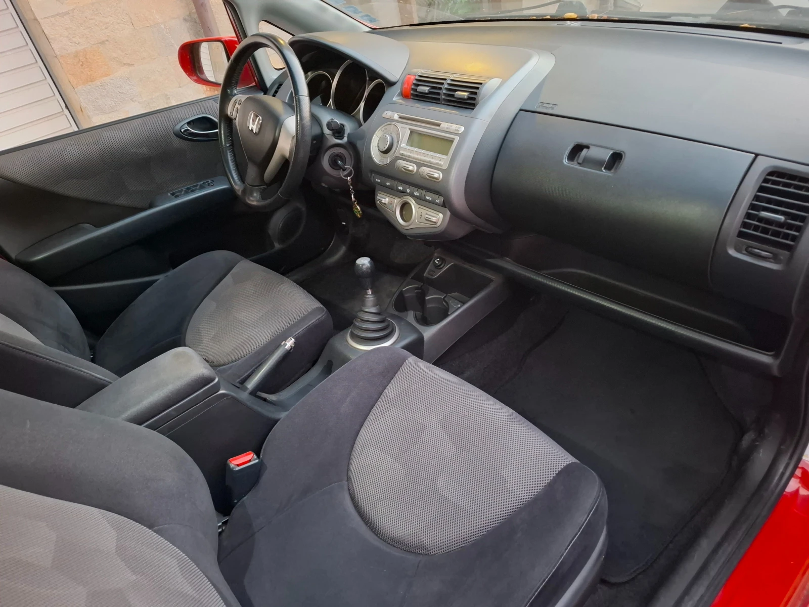 Honda Jazz 1.4i Sport, снимка 10 - Автомобили и джипове - 55783127