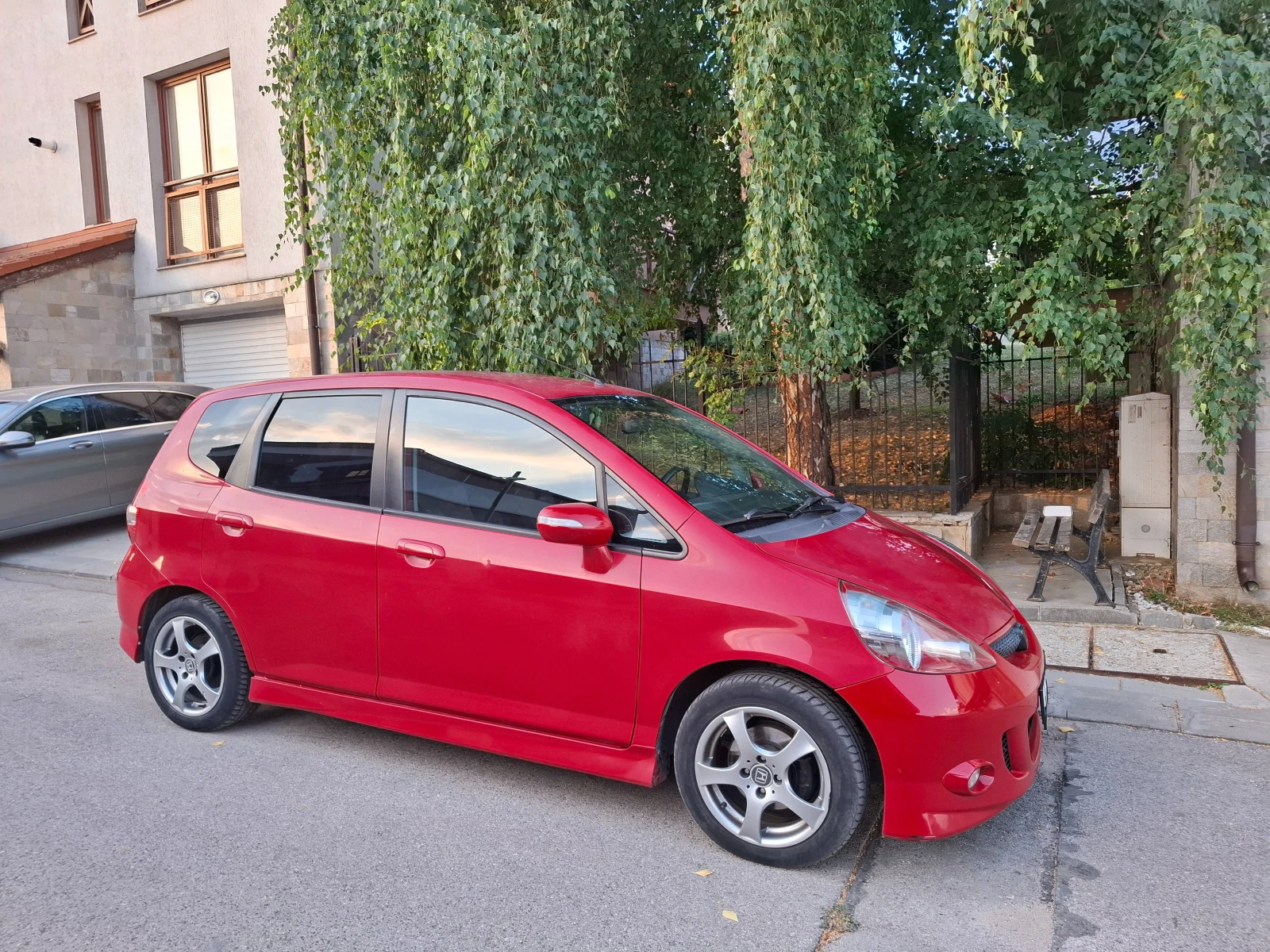 Honda Jazz 1.4i Sport, снимка 2 - Автомобили и джипове - 55783127