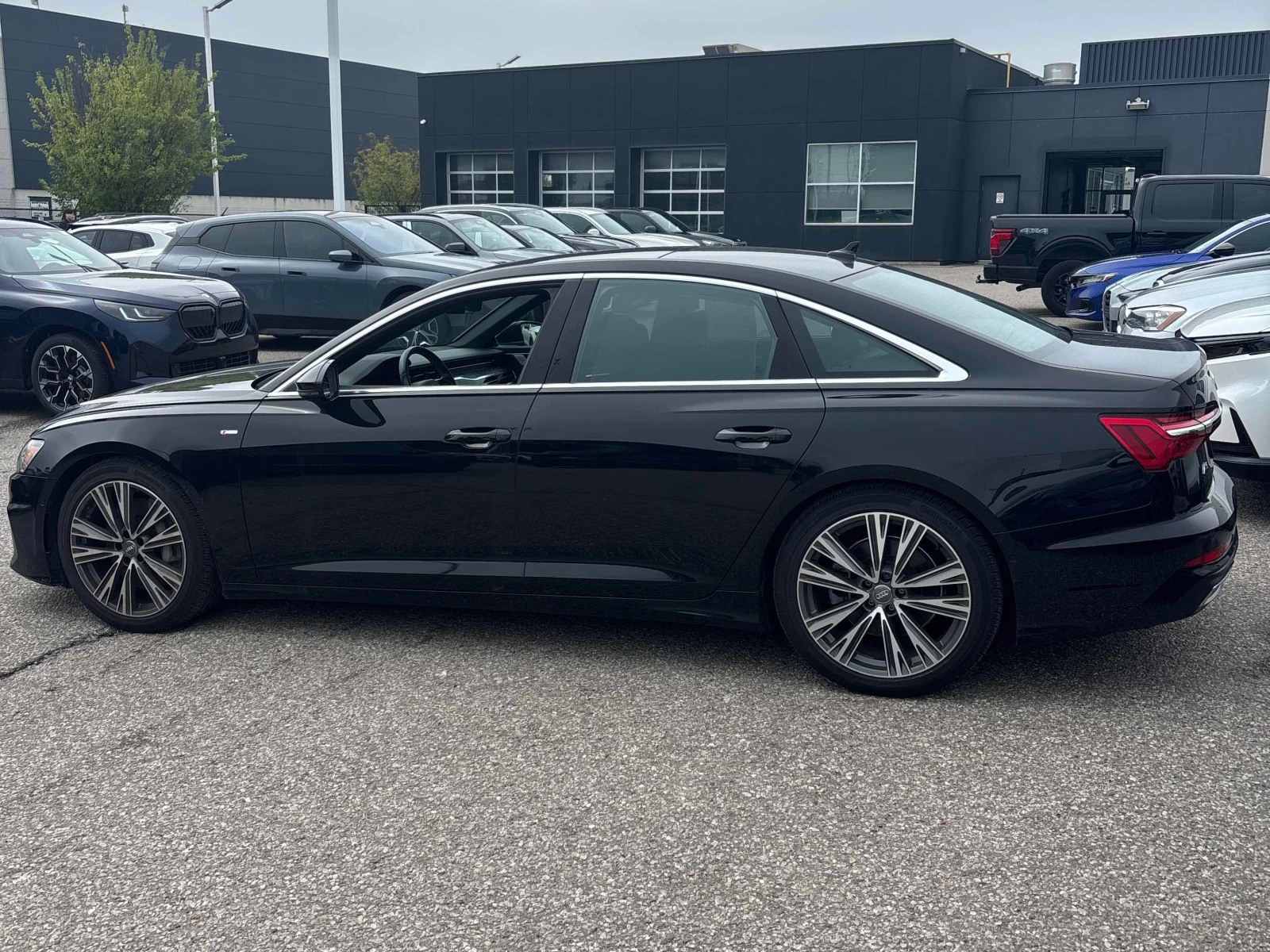 Audi A6 * CARFAX * ОТ ПРЕДСТАВИТЕЛСТВО * АВТОКРЕДИТ, снимка 2 - Автомобили и джипове - 55931547