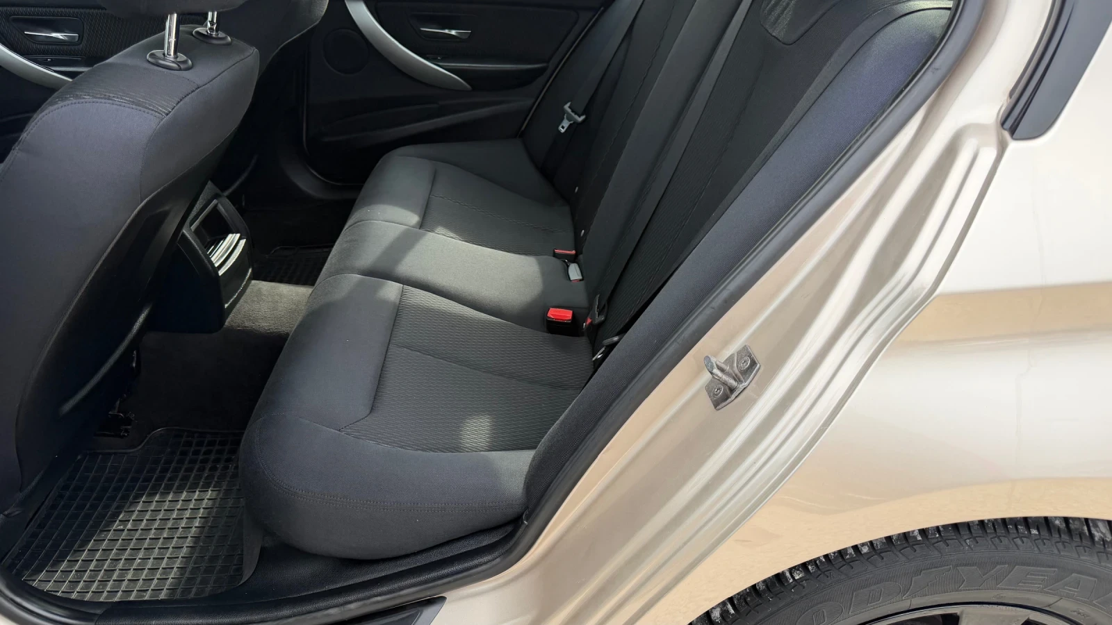 BMW 320 d АВТОМАТИК БАРТЕР ЛИЗИНГ ТОП, снимка 10 - Автомобили и джипове - 55959519