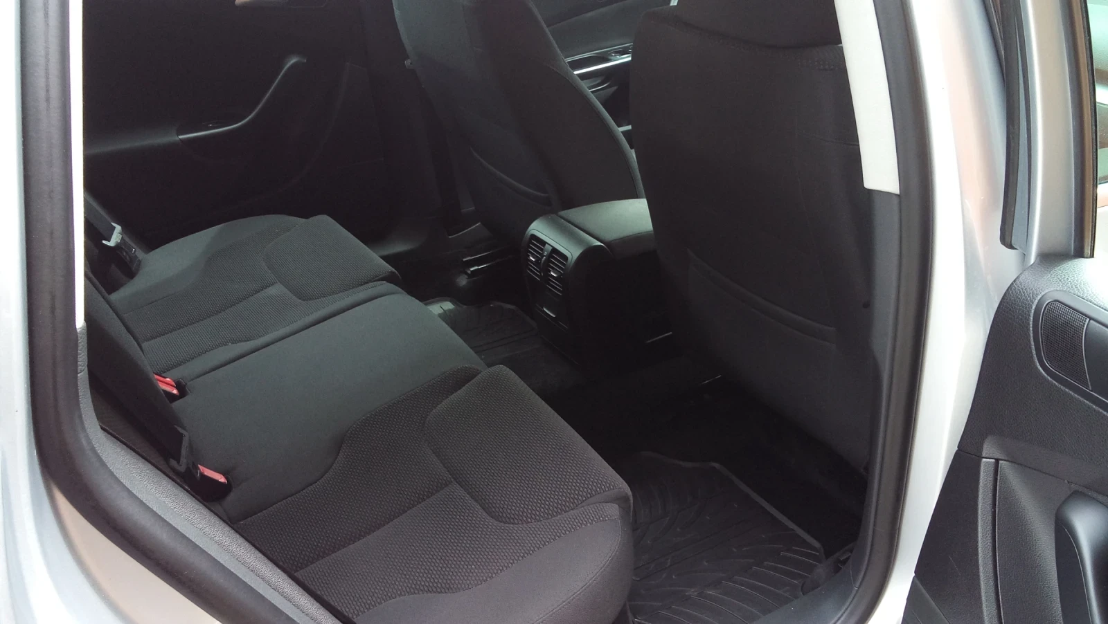 VW Passat, снимка 8 - Автомобили и джипове - 55968749