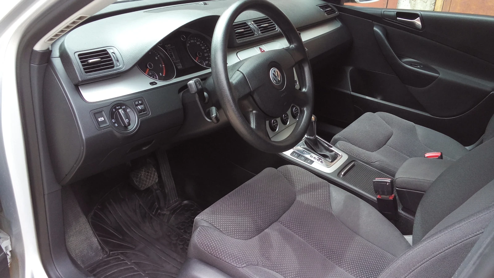VW Passat, снимка 6 - Автомобили и джипове - 55968749