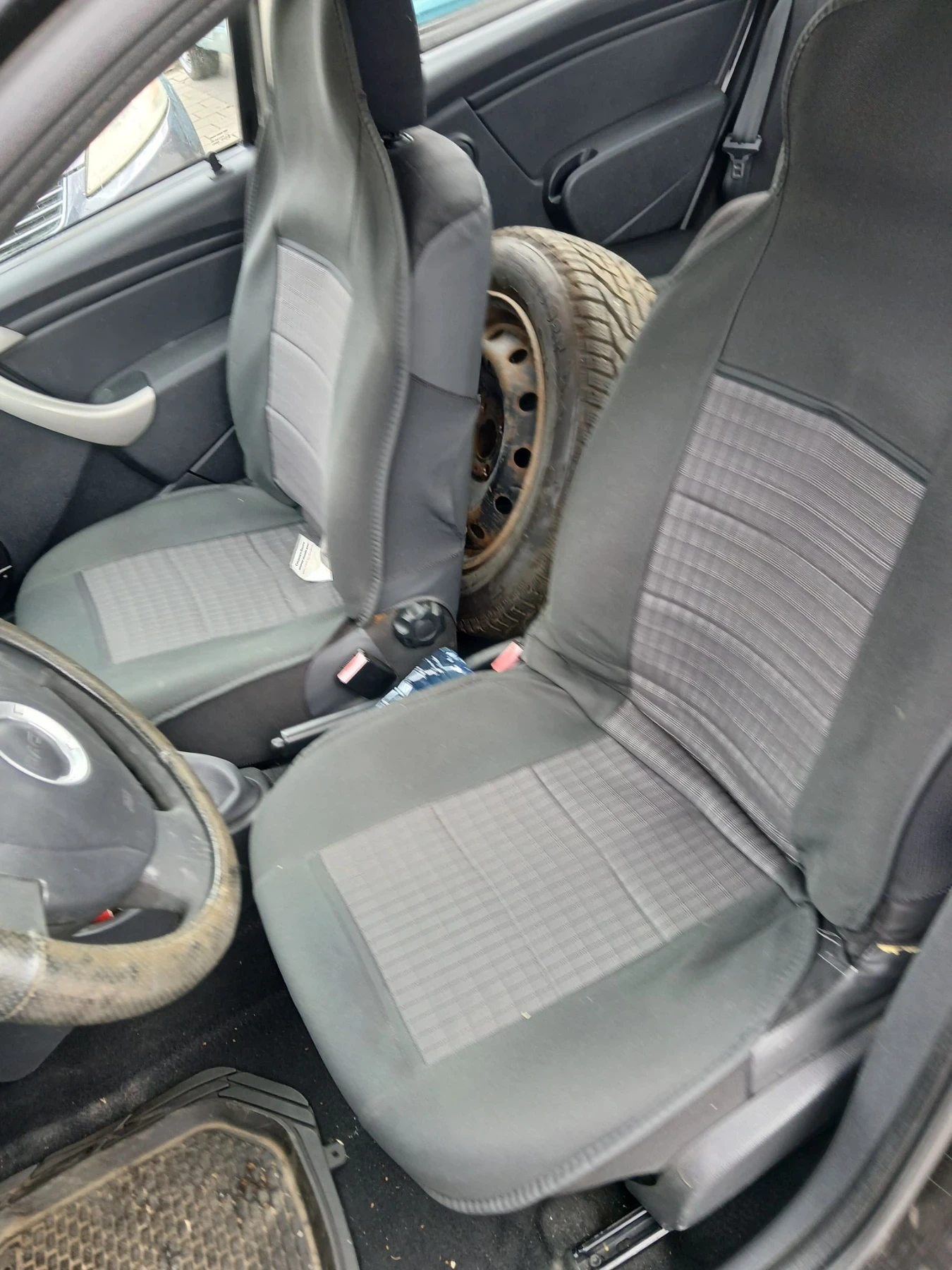 Dacia Sandero 1.2....75к.с, снимка 5 - Автомобили и джипове - 56196043