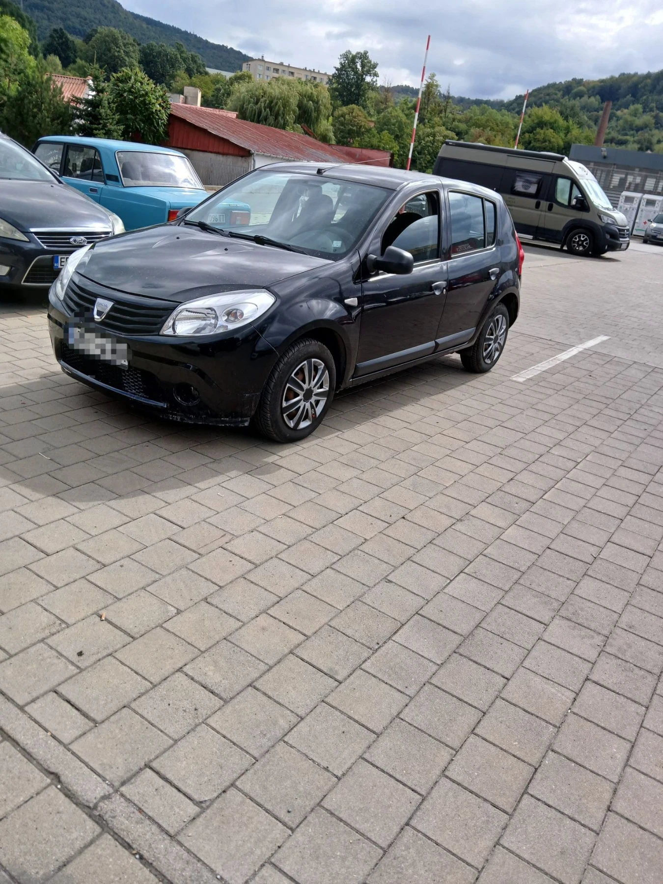 Dacia Sandero 1.2....75к.с