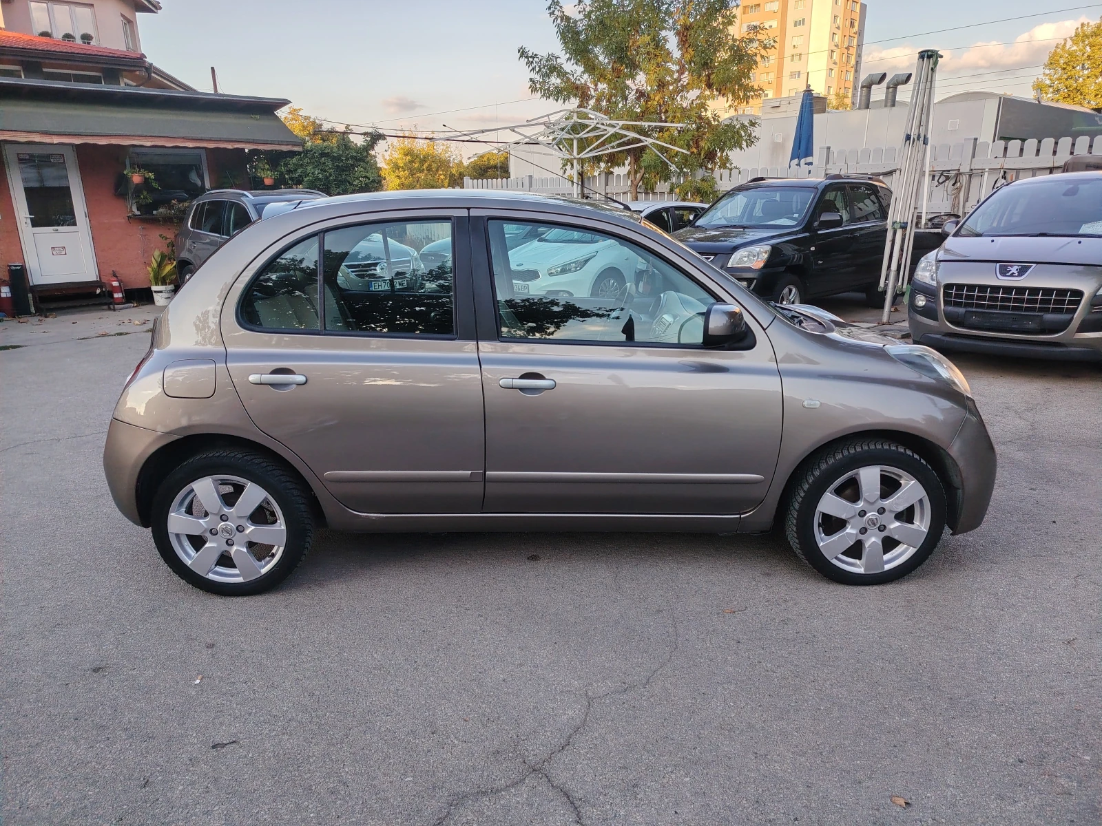 Nissan Micra 1.2 BARTER 80, снимка 4 - Автомобили и джипове - 56316300