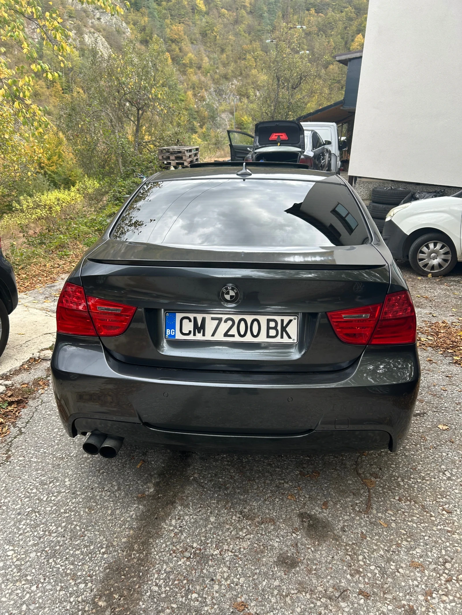 BMW 330, снимка 4 - Автомобили и джипове - 56532301