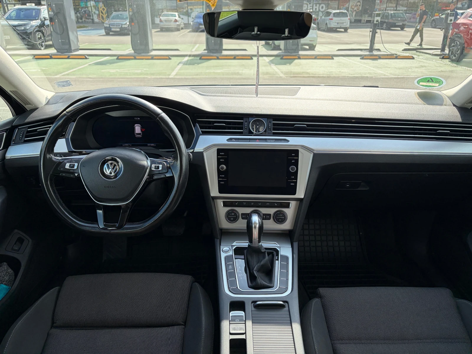 VW Passat 2.0 TDI, снимка 7 - Автомобили и джипове - 56643130
