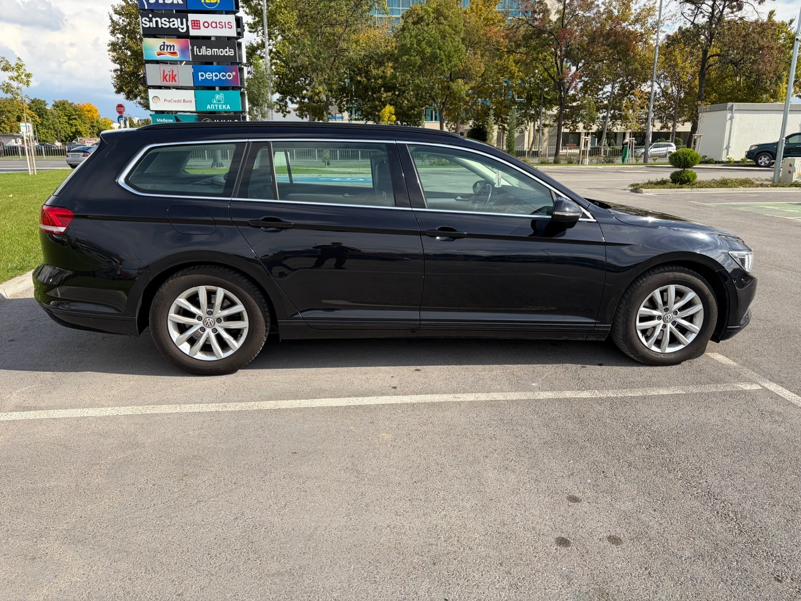 VW Passat 2.0 TDI, снимка 5 - Автомобили и джипове - 56643130