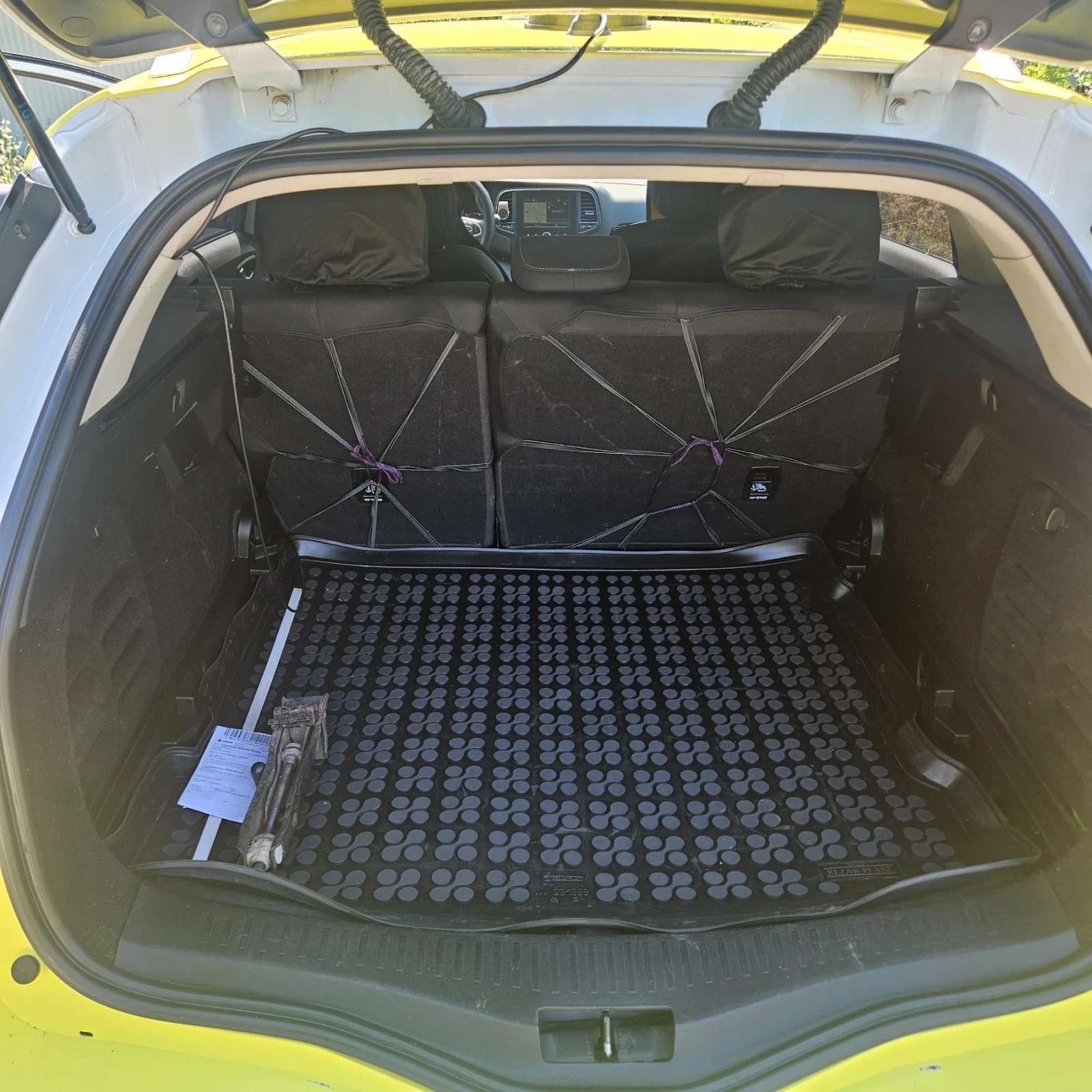 Renault Megane, снимка 9 - Автомобили и джипове - 56651132