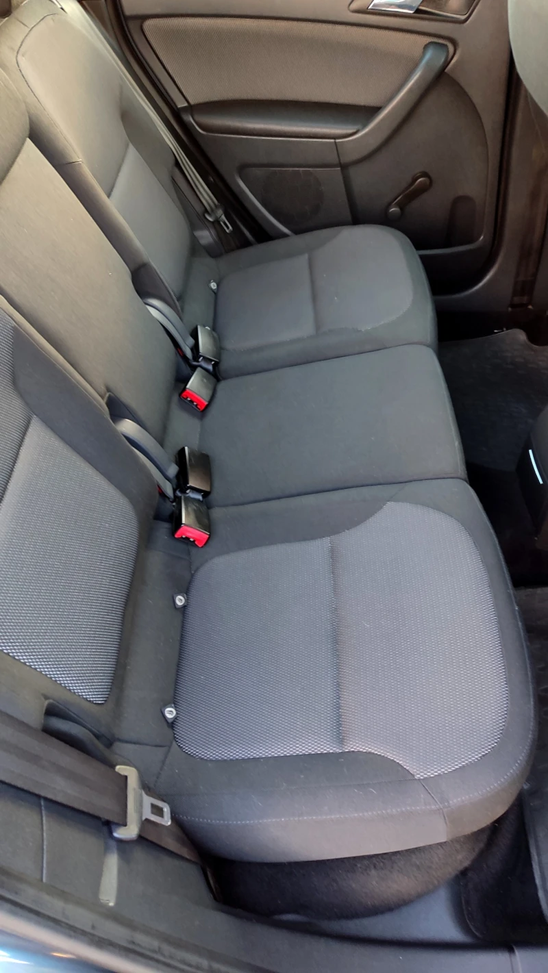 Skoda Yeti 4x4, снимка 10 - Автомобили и джипове - 50020842