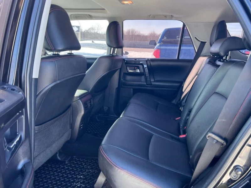 Toyota 4runner 4.0* V6* ПОДГРЕВ* КАМЕРА* КЕЙЛЕС* LANE* ASSIST, снимка 15 - Автомобили и джипове - 53401173