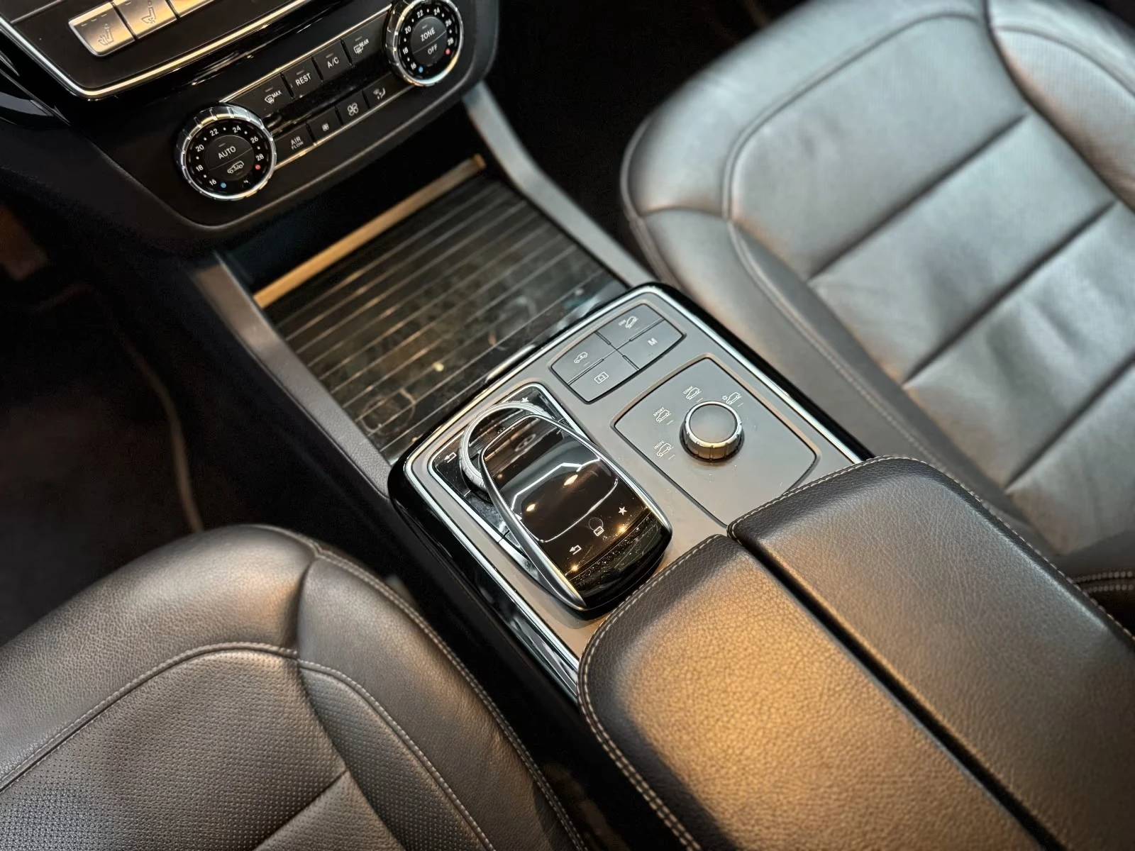 Mercedes-Benz GLE 350d Coupe AMG Line 4MAtic - изображение 10