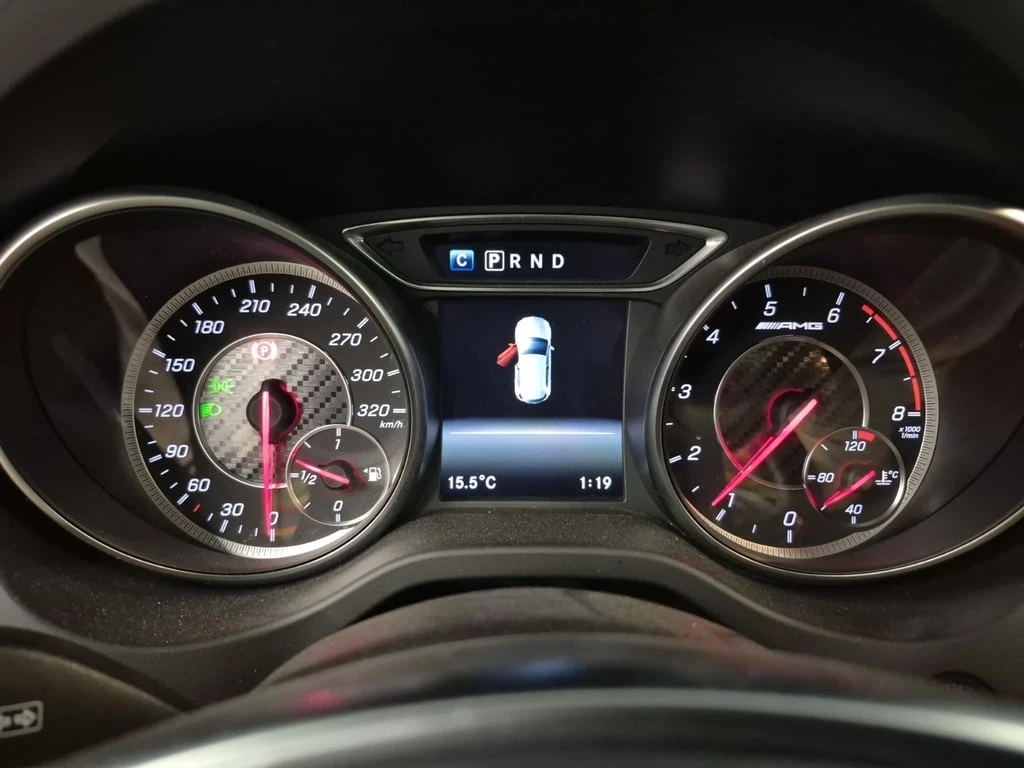 Mercedes-Benz GLA 45 AMG  * CARFAX * БЕЗ ПЪРВОНАЧАЛНА ВНОСКА - изображение 8